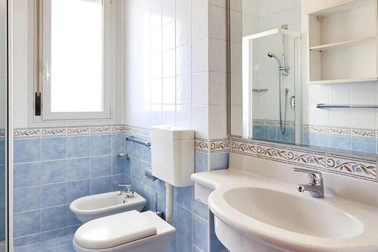 Apartment In Bibione Spiaggia Near The Beach Екстериор снимка