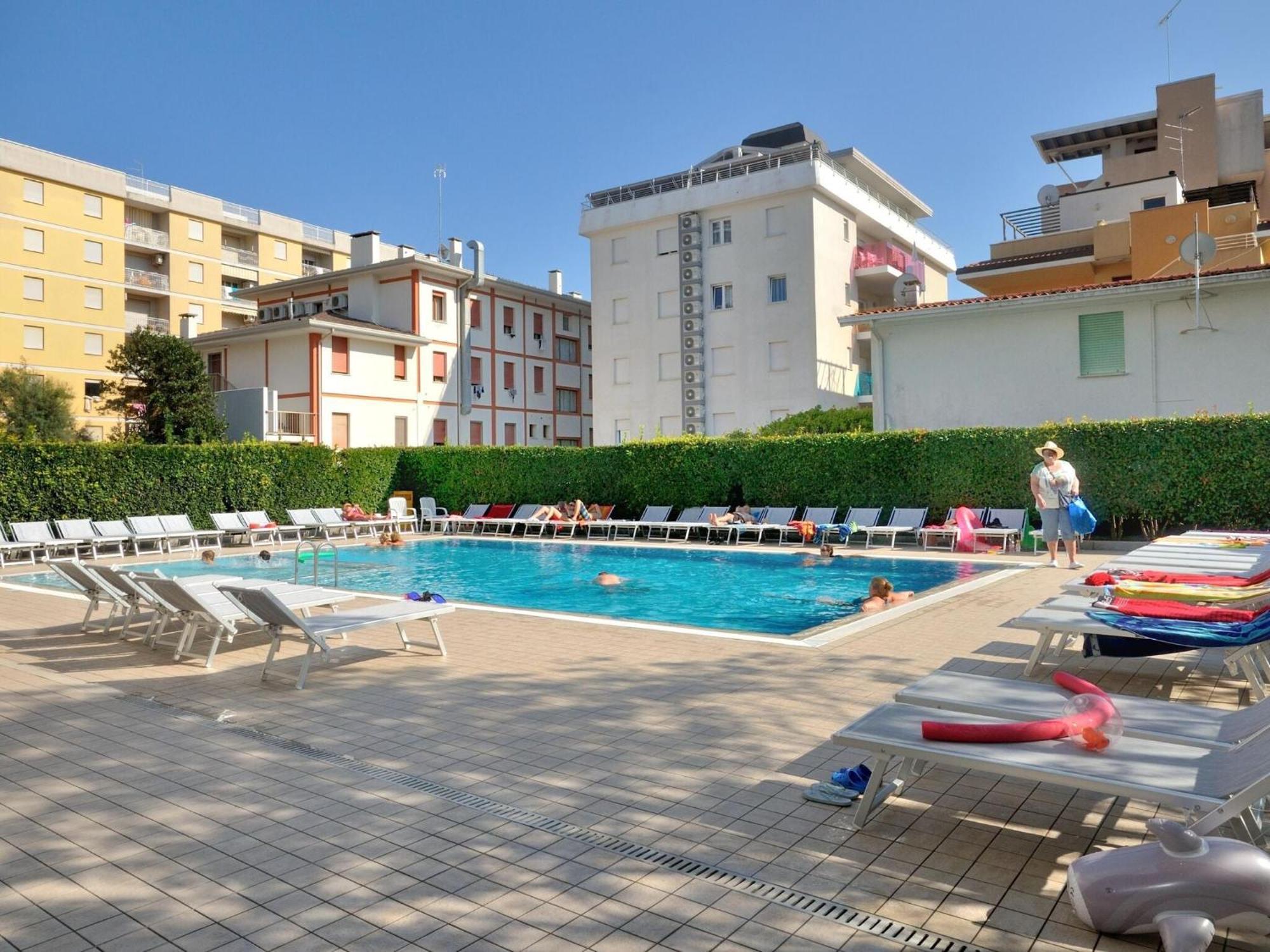 Apartment In Bibione Spiaggia Near The Beach Екстериор снимка