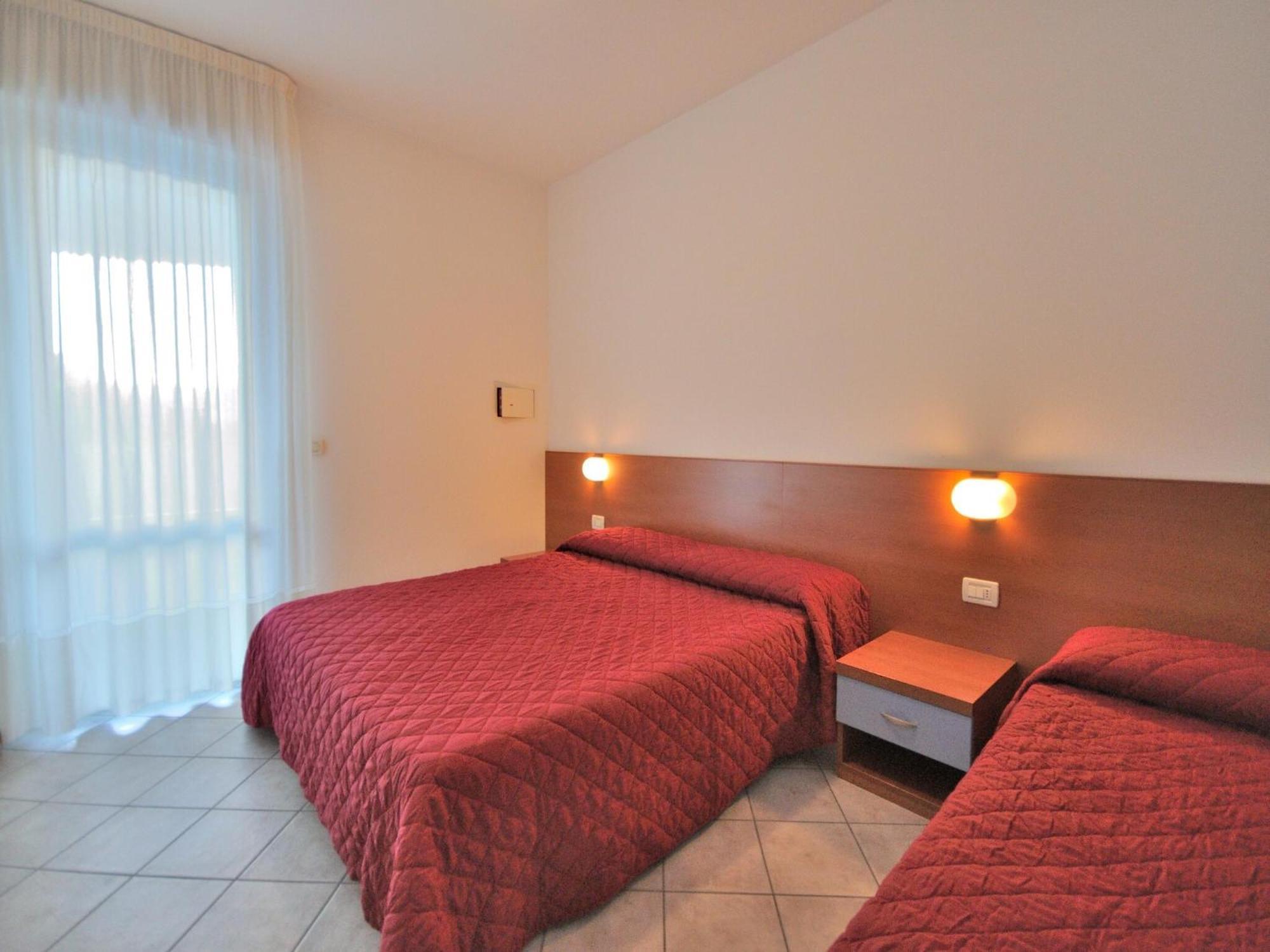 Apartment In Bibione Spiaggia Near The Beach Екстериор снимка