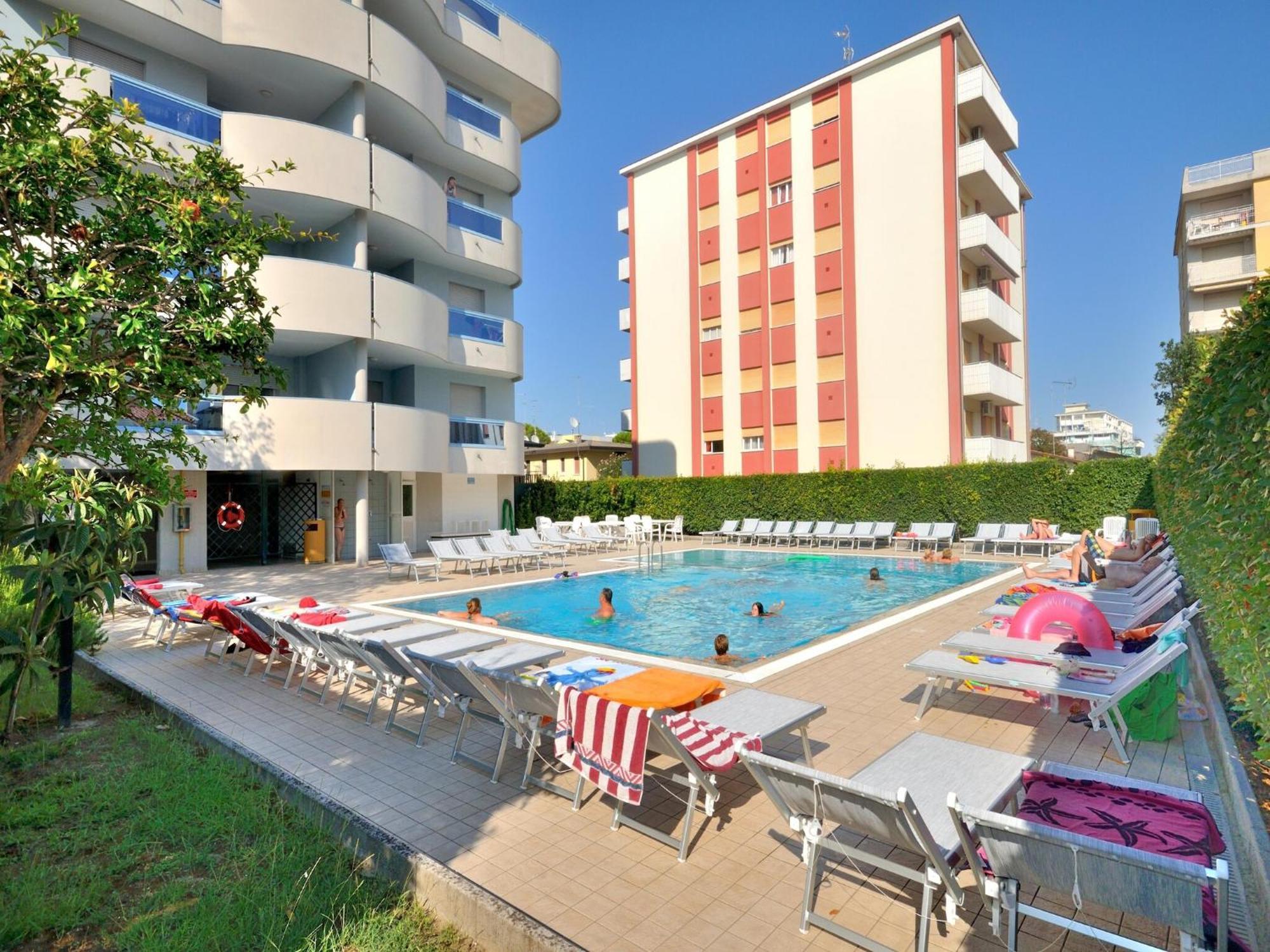 Apartment In Bibione Spiaggia Near The Beach Екстериор снимка